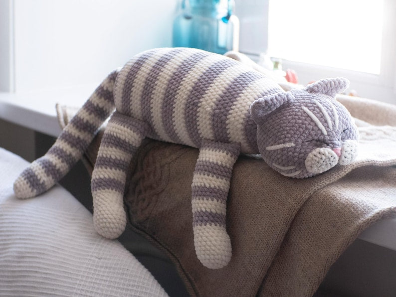 Sleeping Kitty Crochet Pattern