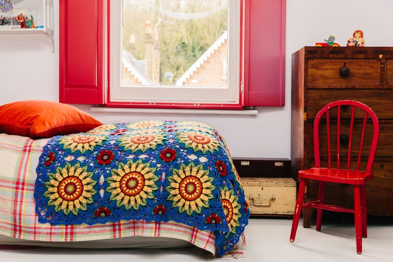Sunpetal Blanket Crochet Pattern