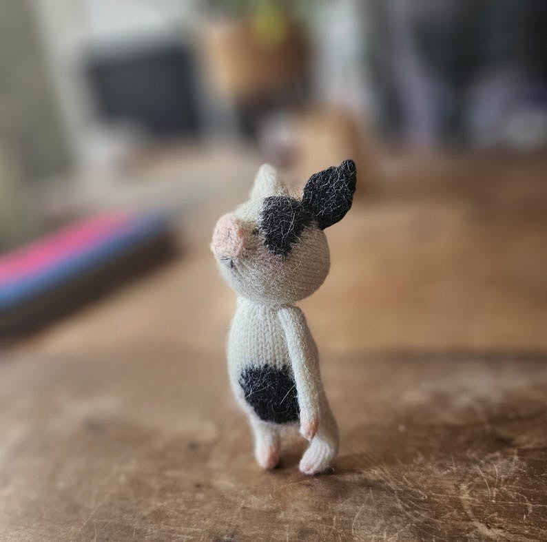 Poppy Piglet Knitting Pattern