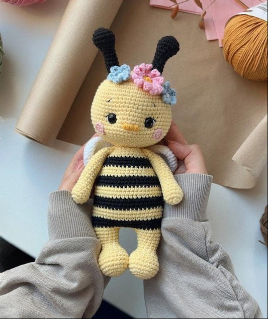 Flower Bee Crochet Pattern
