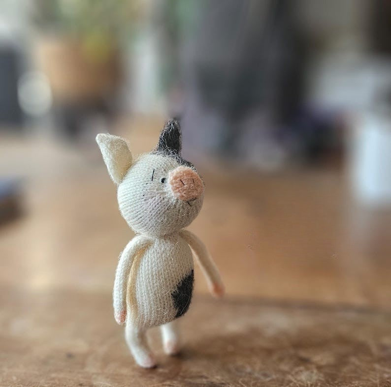 Poppy Piglet Knitting Pattern