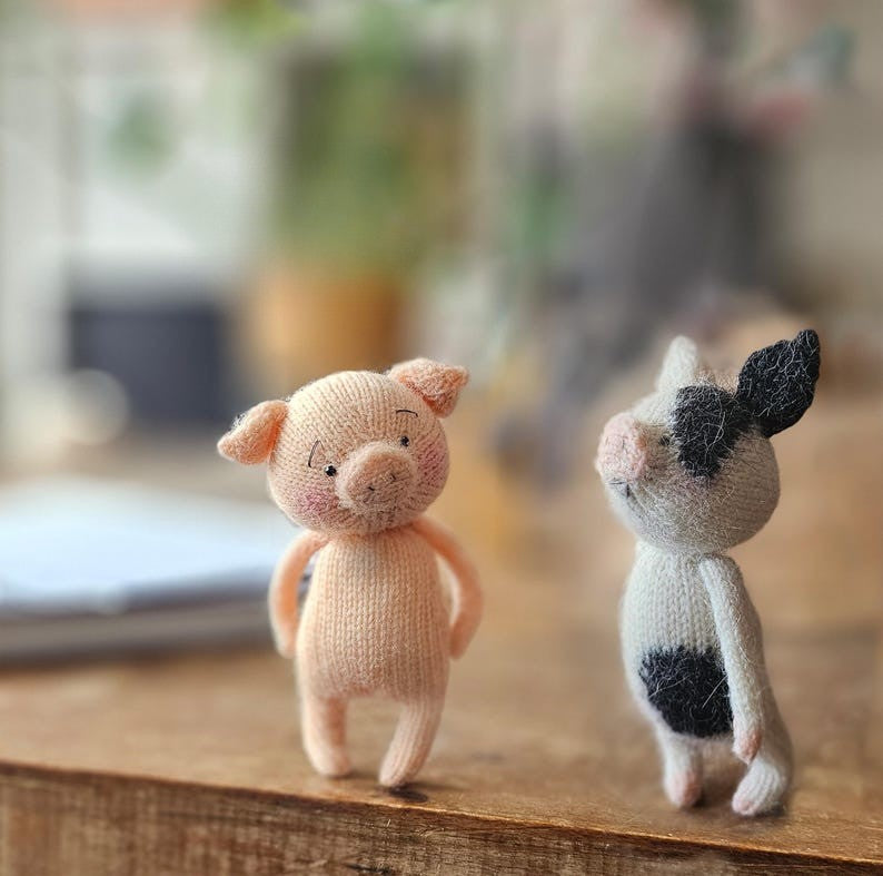 Poppy Piglet Knitting Pattern
