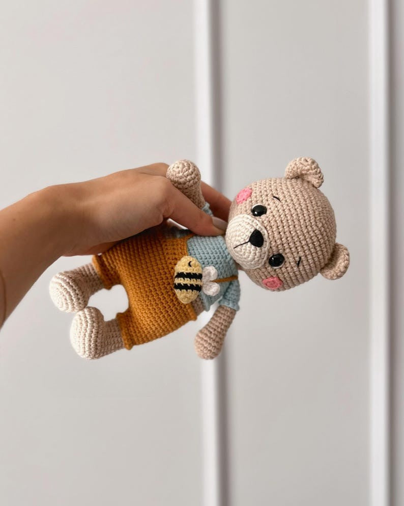 Buzzing Bear Crochet Pattern