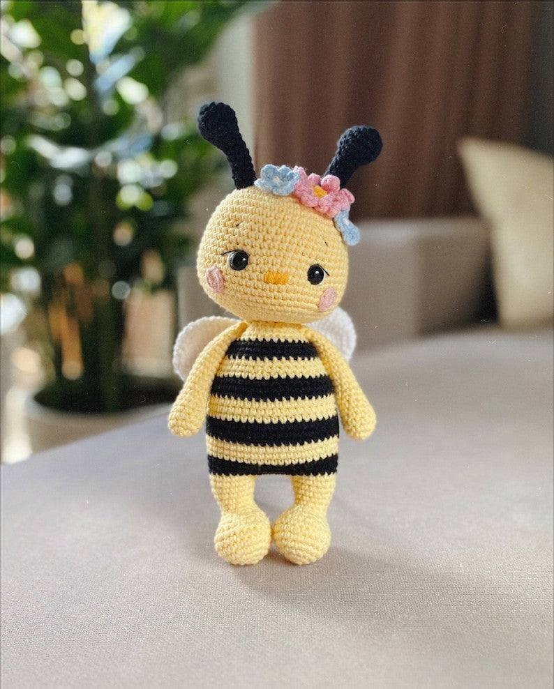 Flower Bee Crochet Pattern