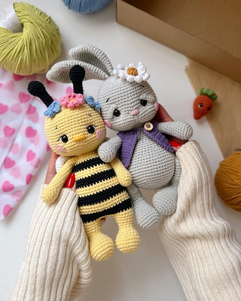 Flower Bee Crochet Pattern