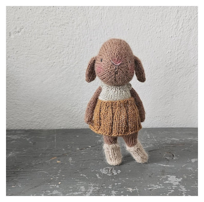 Tiny Wardrobe Knitting Pattern