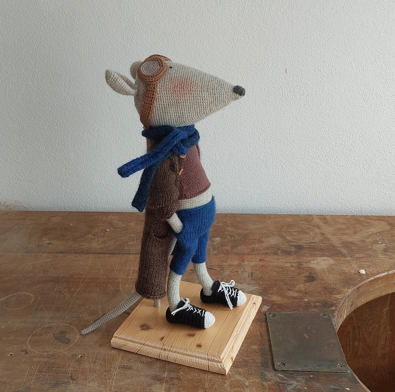 Dapper Mouse Crochet Pattern