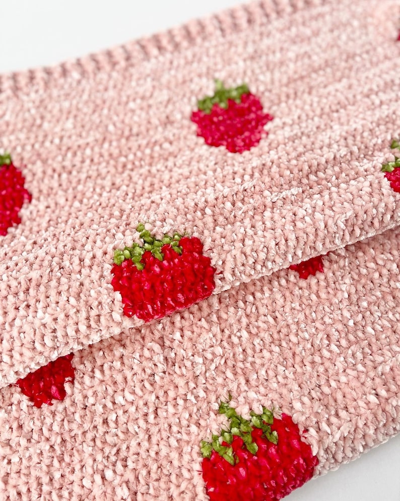Strawberry Dreams Blanket Crochet Pattern