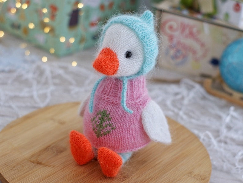 Glacier Goose Knitting Pattern