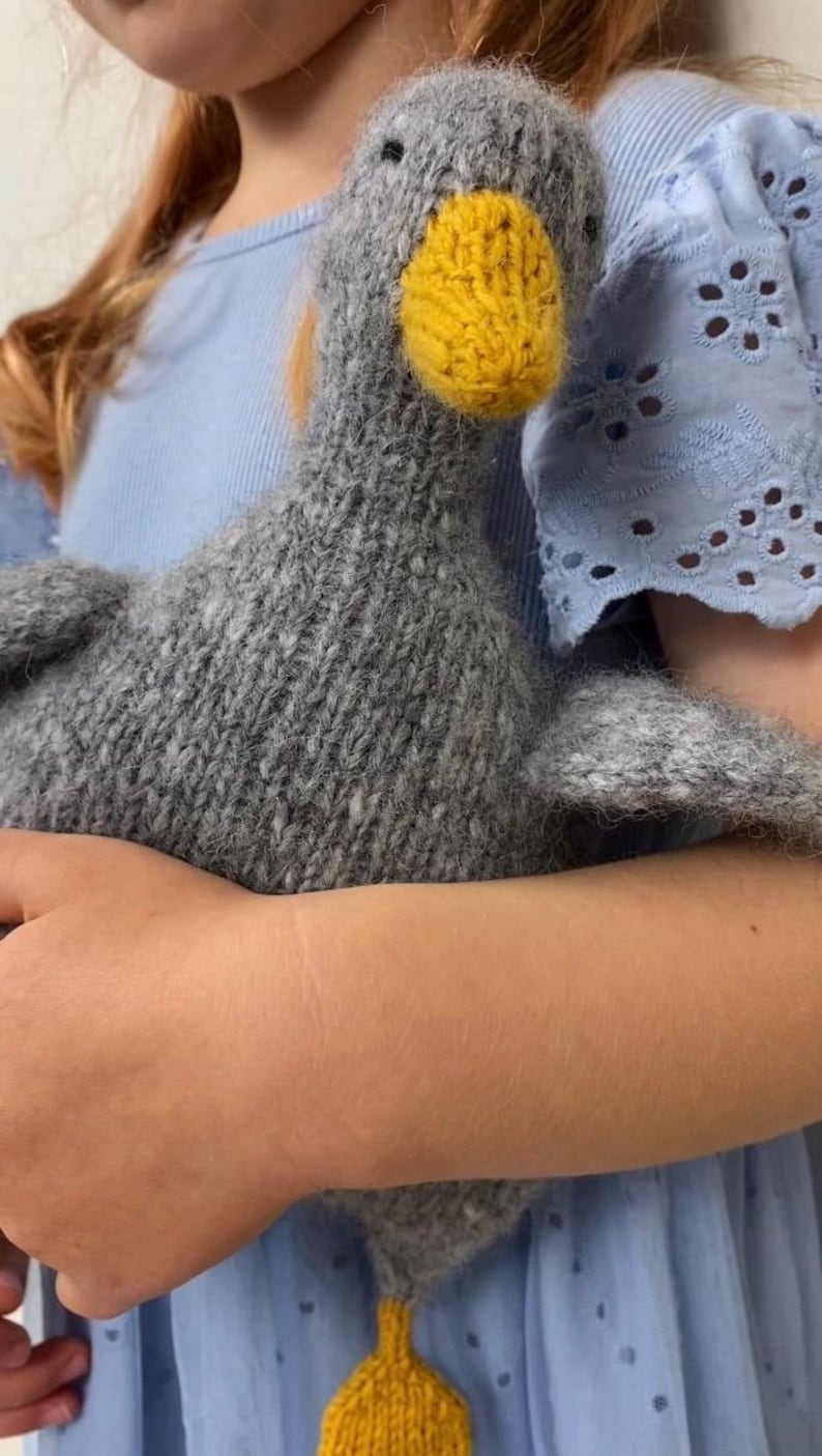 Featherhug Goose Knitting Pattern
