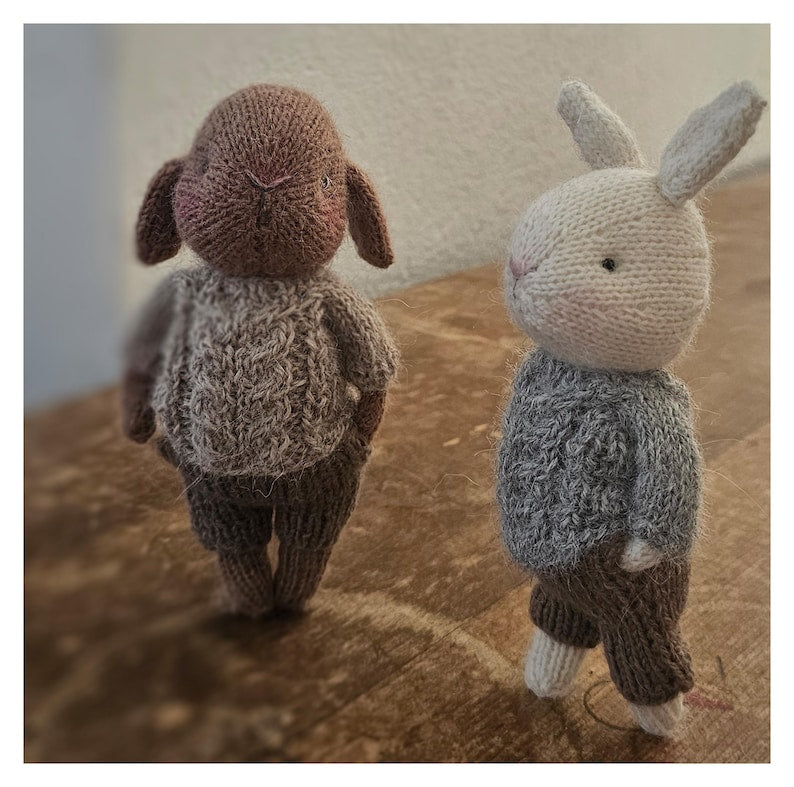 Tiny Wardrobe Knitting Pattern