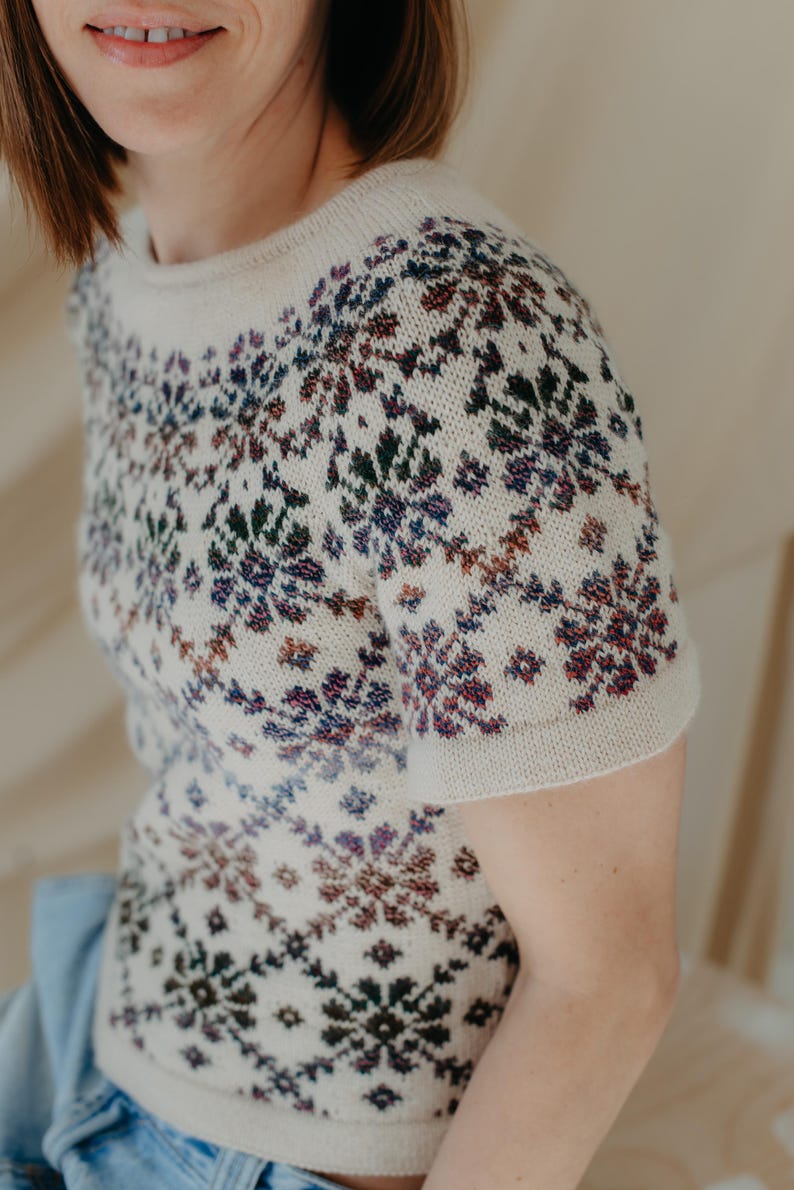 Snowbloom Top Knitting Pattern