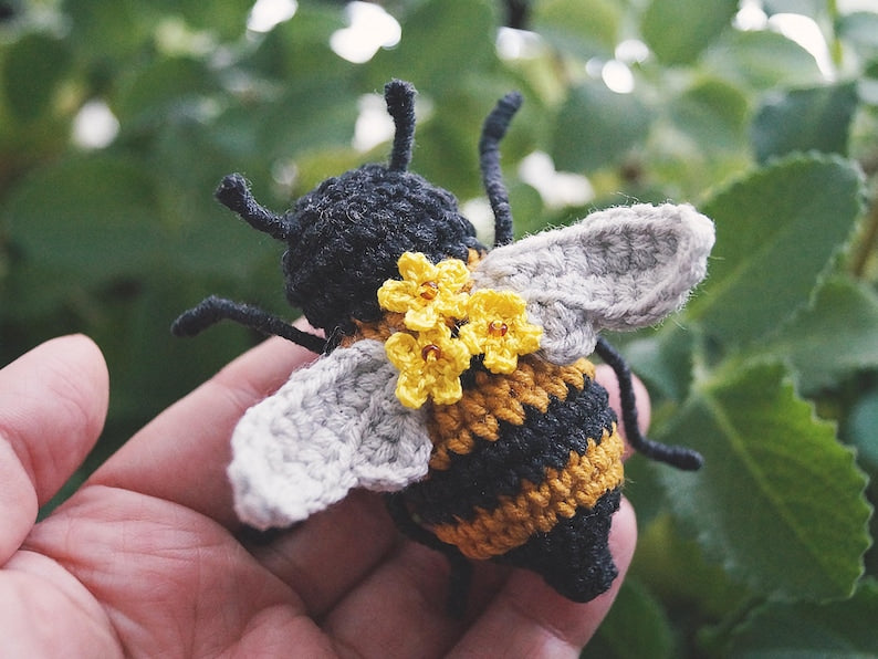 Honey Bee Charm Crochet Pattern