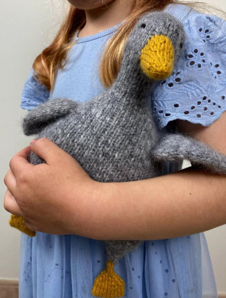 Featherhug Goose Knitting Pattern