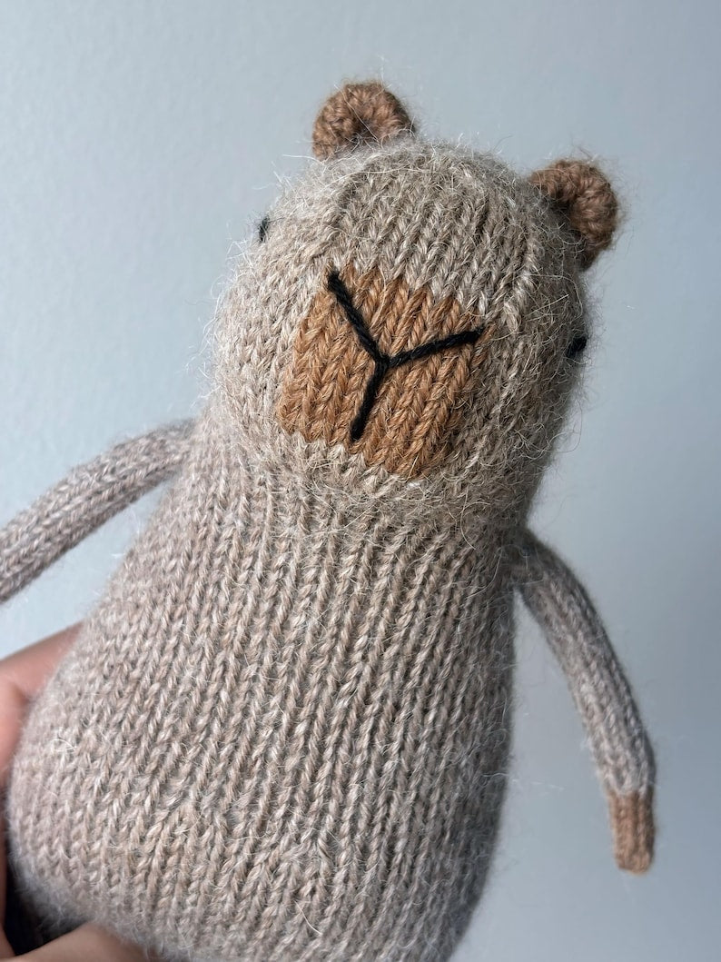 Chubby Capybara Knitting Pattern
