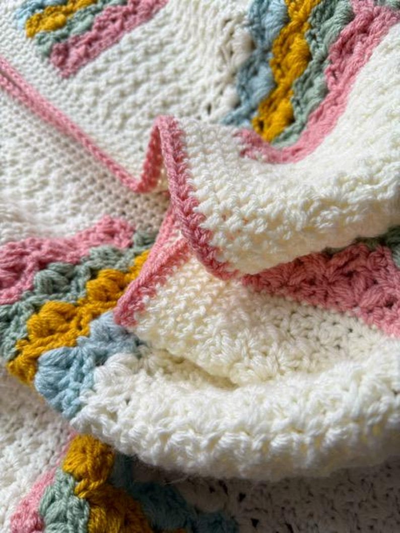 Sweet Lotus Blanket Crochet Pattern
