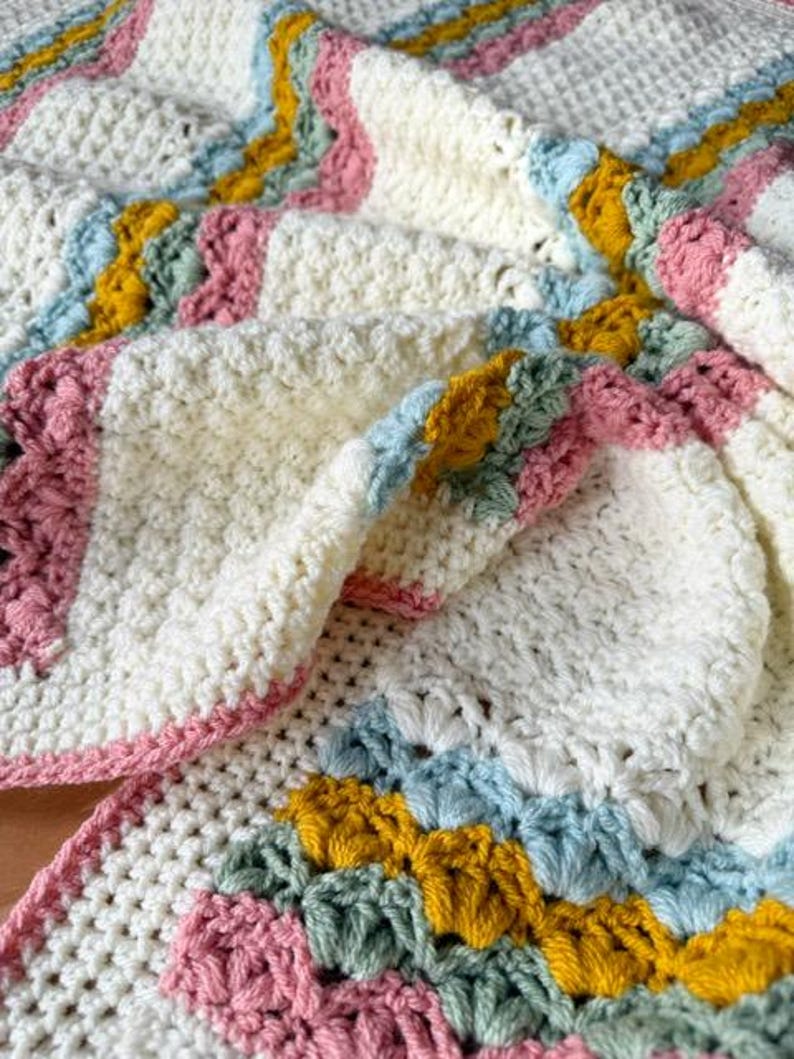 Sweet Lotus Blanket Crochet Pattern
