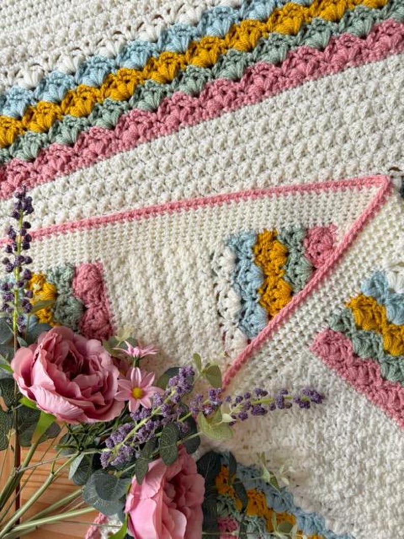 Sweet Lotus Blanket Crochet Pattern