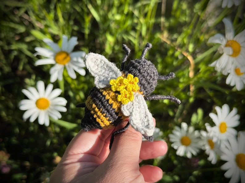 Honey Bee Charm Crochet Pattern